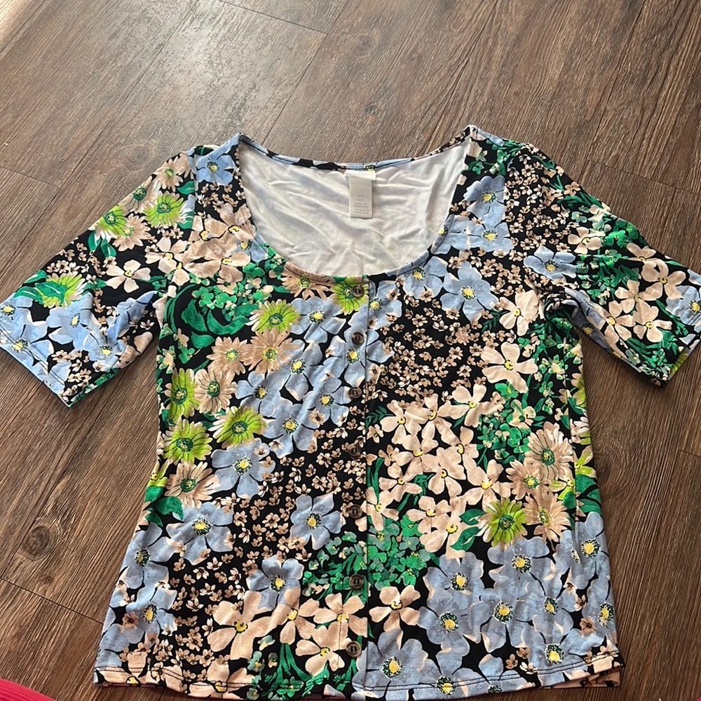Floral top